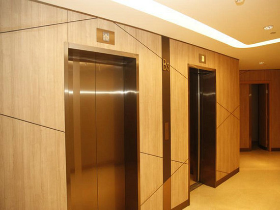 使用格林雅防火板装修的广东省中医院电梯